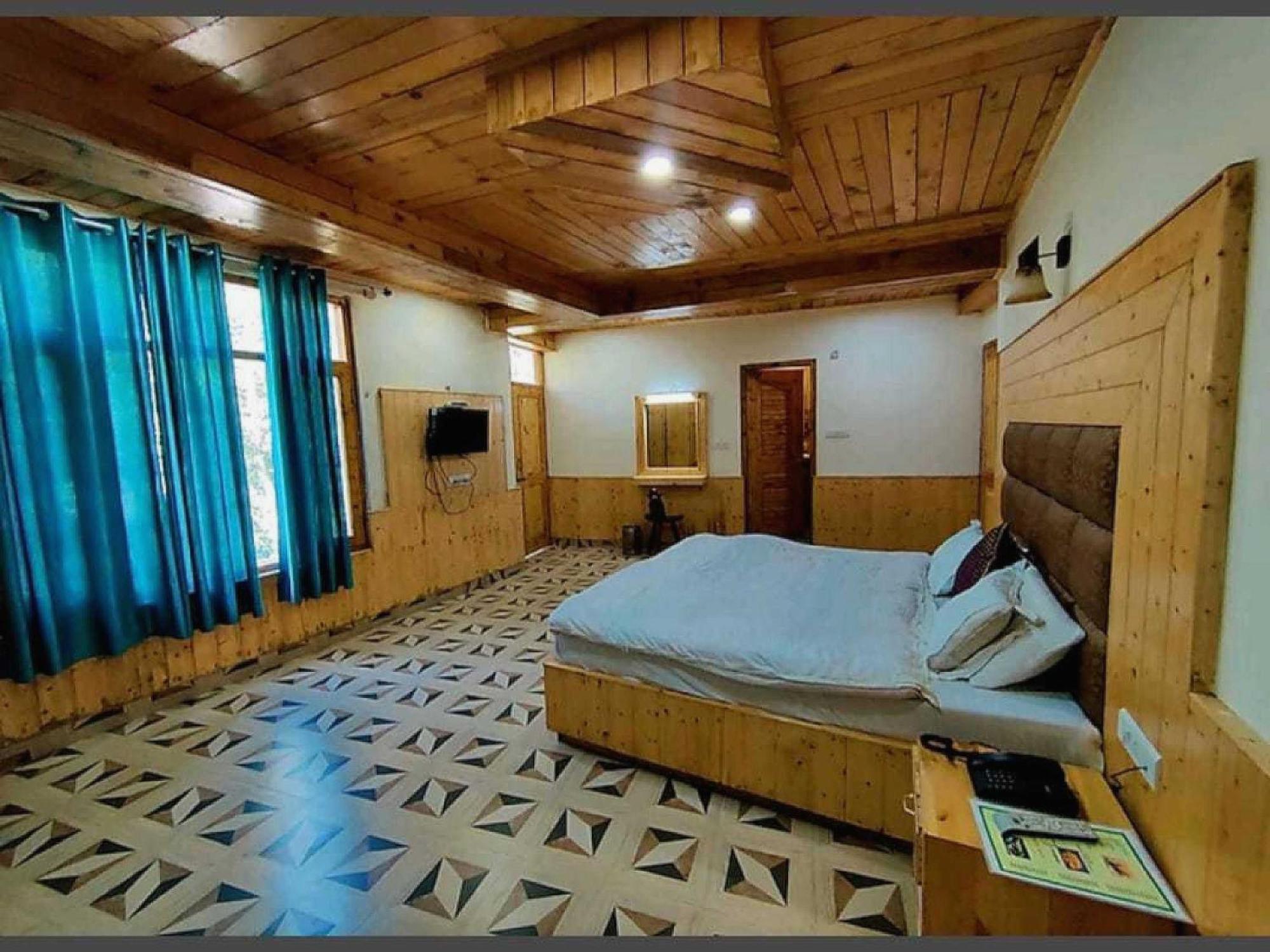 Hotel O Antriksh Cottage Manāli Extérieur photo