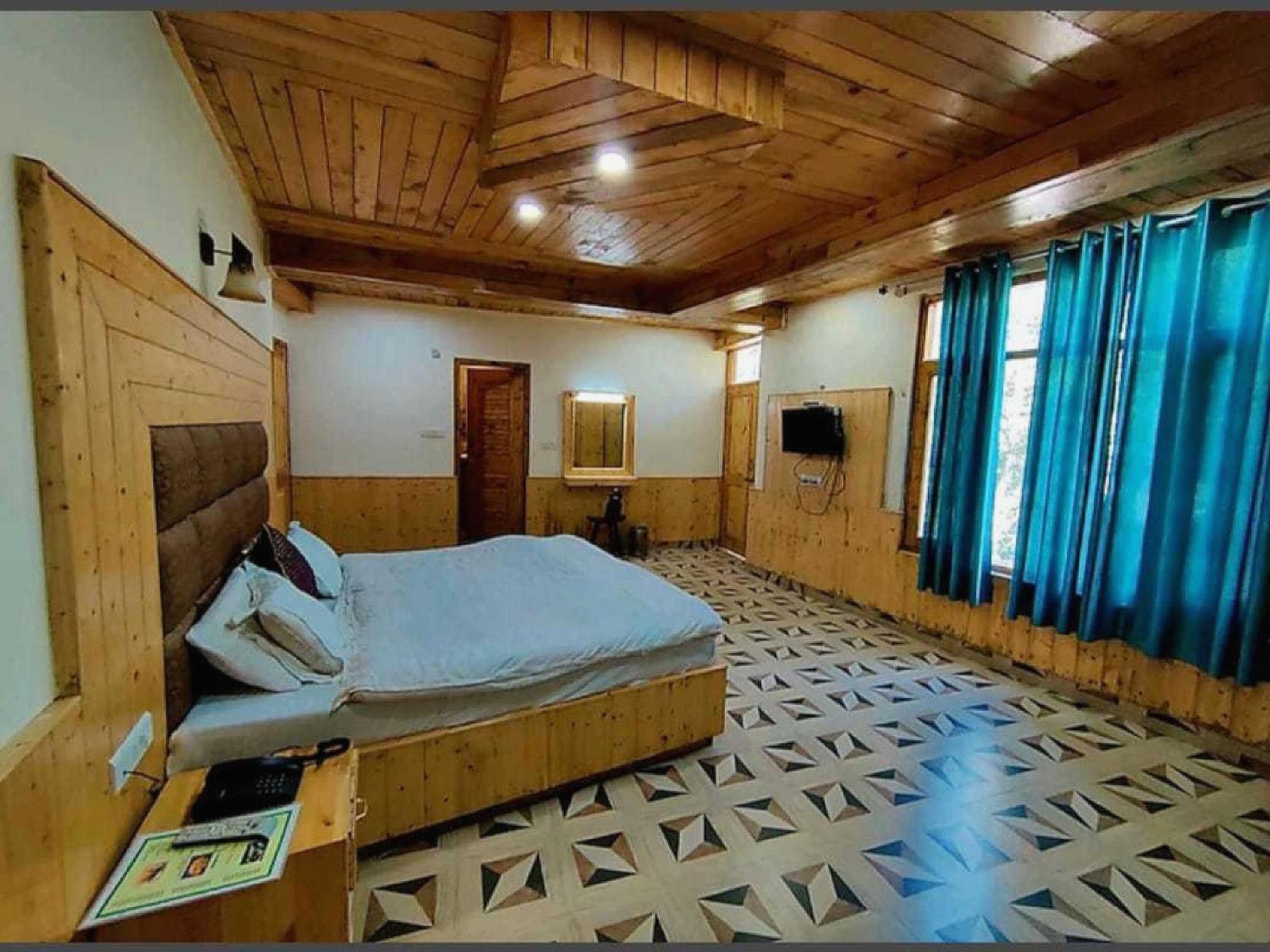 Hotel O Antriksh Cottage Manāli Extérieur photo