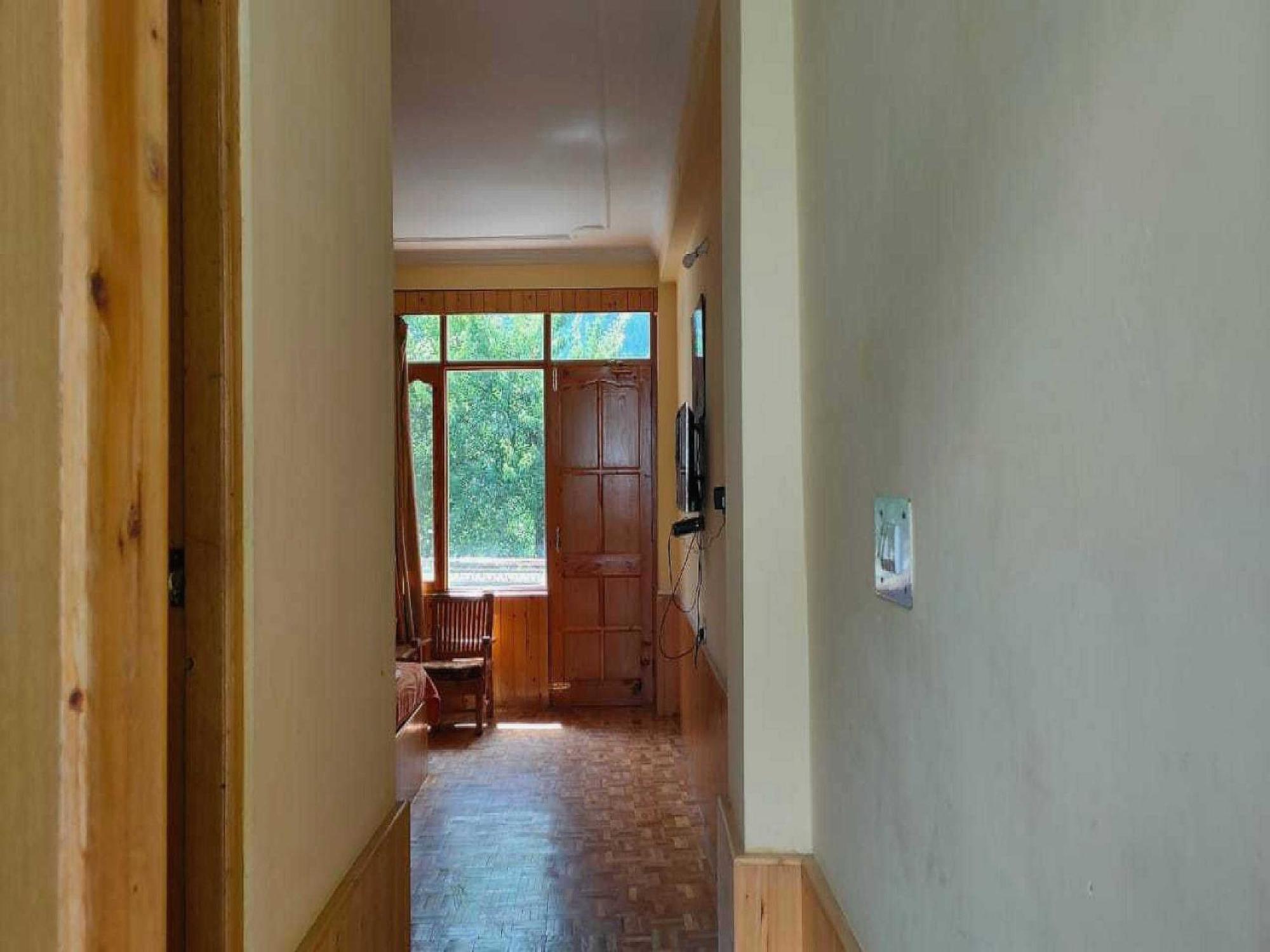 Hotel O Antriksh Cottage Manāli Extérieur photo