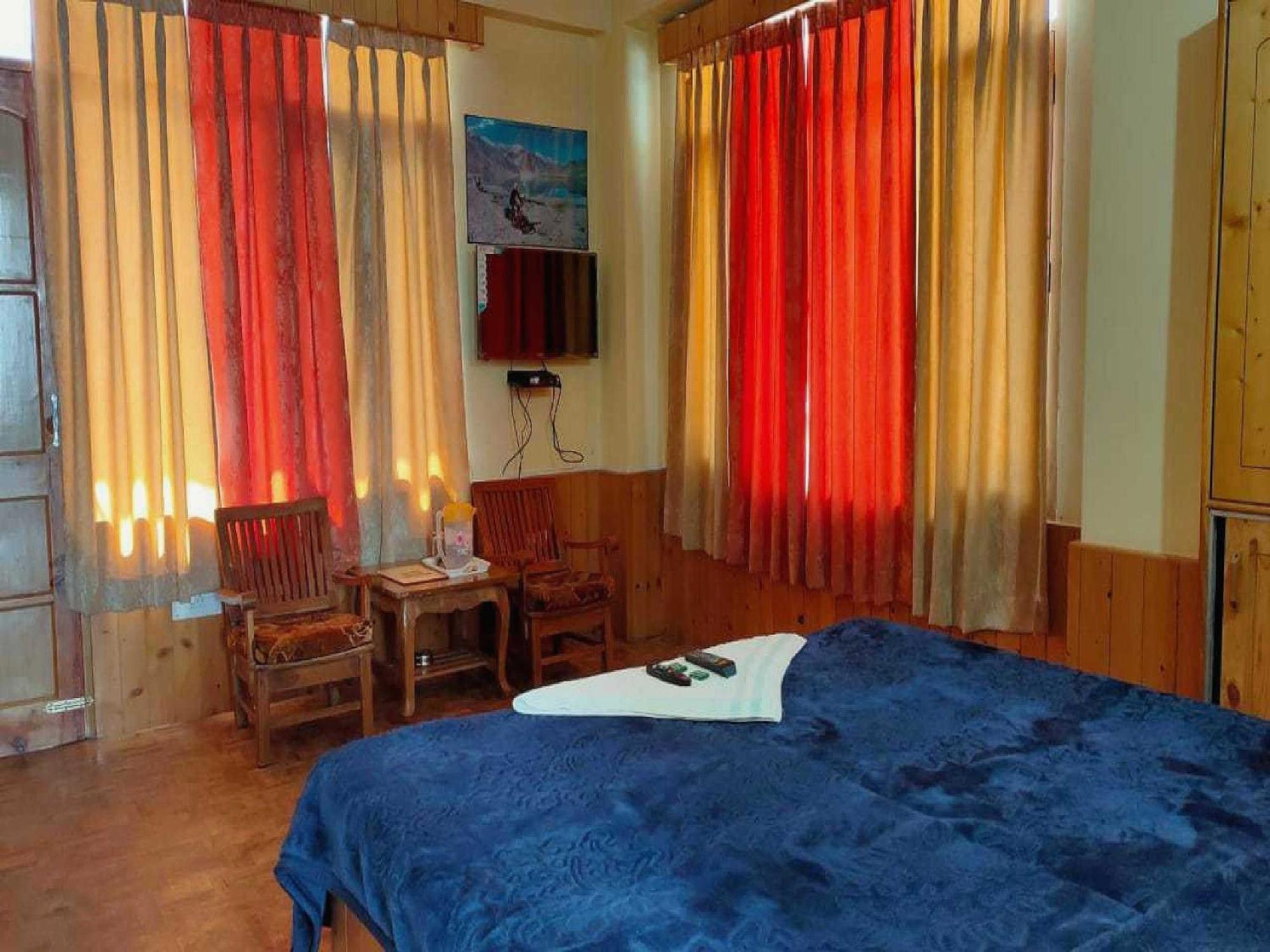 Hotel O Antriksh Cottage Manāli Extérieur photo