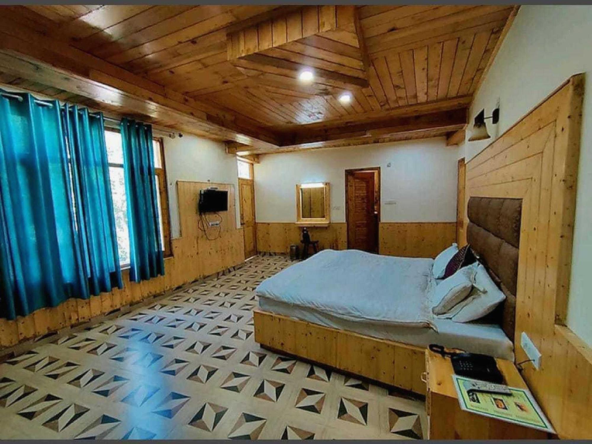 Hotel O Antriksh Cottage Manāli Extérieur photo