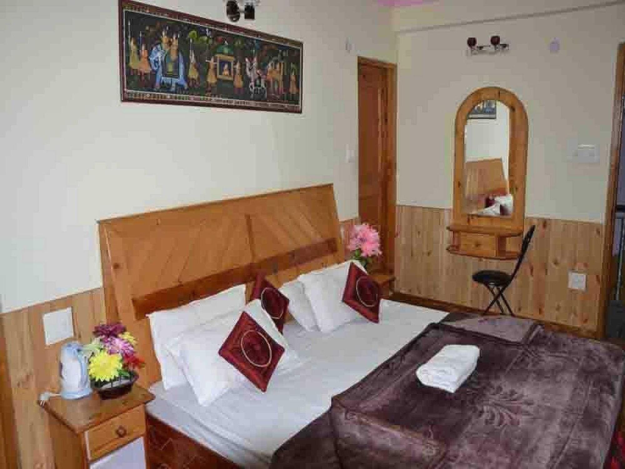 Hotel O Antriksh Cottage Manāli Extérieur photo